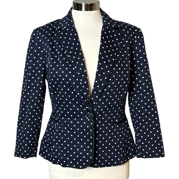 SANDRO STUDIO CAREER NAVY POLKA DOT LIGHTWEIGHT STRETCH CROPPED BLAZER - Picture 3 of 12